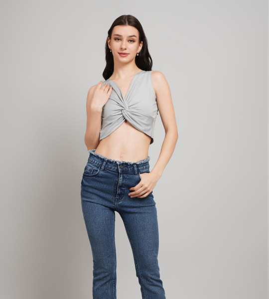 Women Solid V-Neck Sleeveless Crop Top